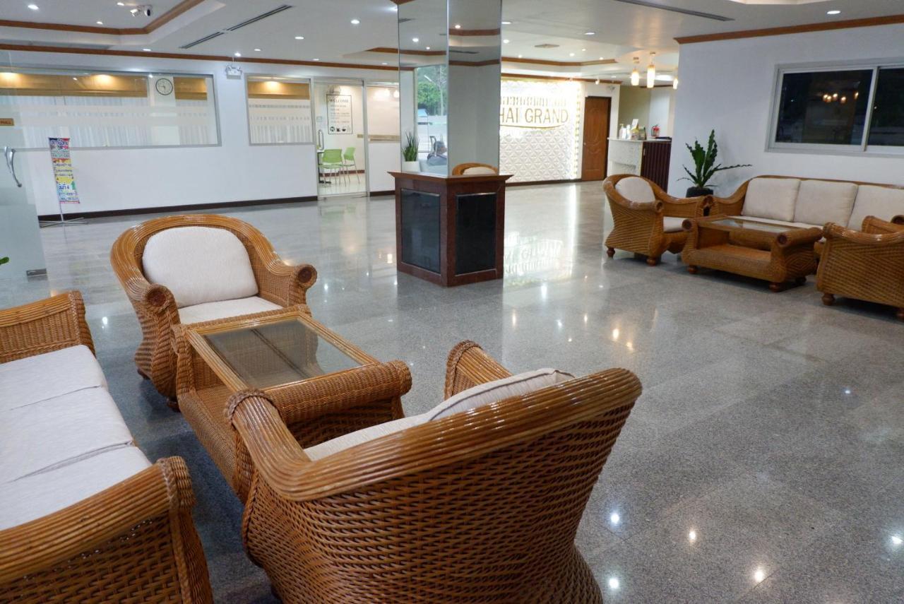 Auychai Grand Hotel Lang Suan Εξωτερικό φωτογραφία