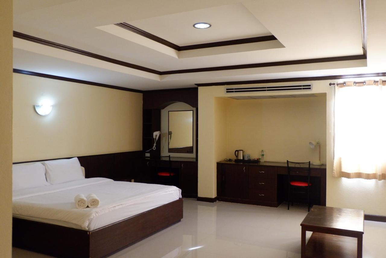 Auychai Grand Hotel Lang Suan Εξωτερικό φωτογραφία