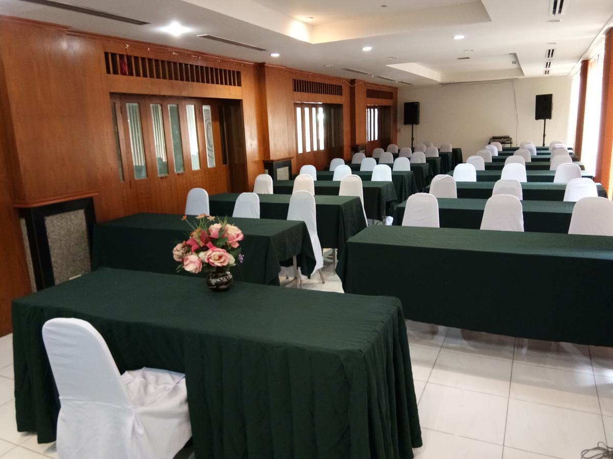 Auychai Grand Hotel Lang Suan Εξωτερικό φωτογραφία